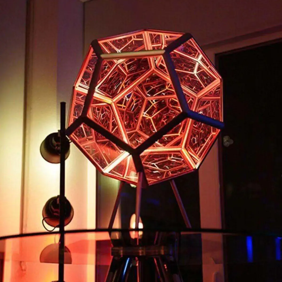 Fantasy Geometry LED Space Light