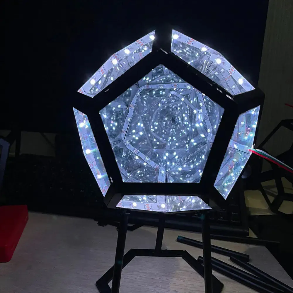 Fantasy Geometry LED Space Light